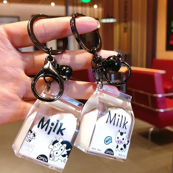 Keychain cow milk cute small moving liquid white - Picture 6 of 7